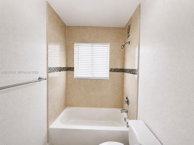 1920 Washington Ave 5, Opa-locka, FL 33054