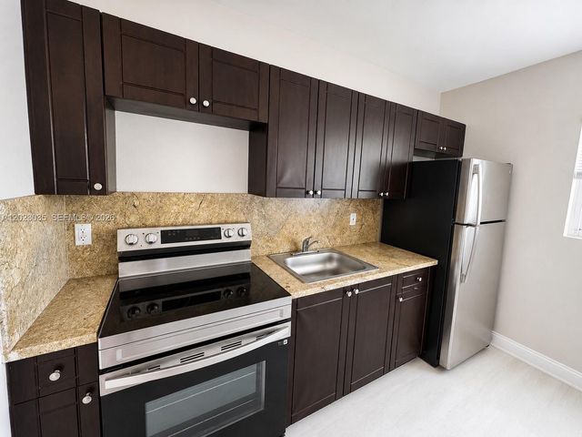 1920 Washington Ave 5, Opa-locka, FL 33054