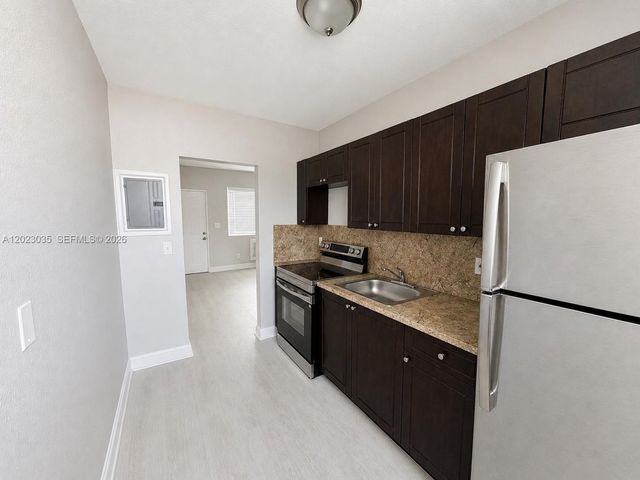 1920 Washington Ave 5, Opa-locka, FL 33054