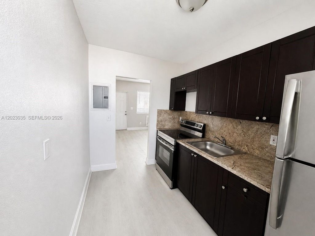 1920 Washington Ave 5, Opa-locka, FL 33054