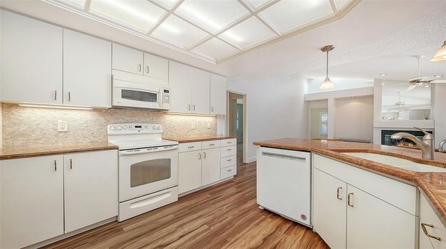 4871 WINTERHAVEN DRIVE, Sarasota, FL 34233