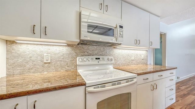 4871 WINTERHAVEN DRIVE, Sarasota, FL 34233