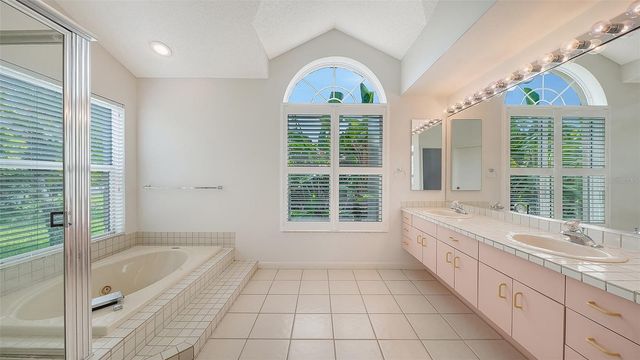 4871 WINTERHAVEN DRIVE, Sarasota, FL 34233