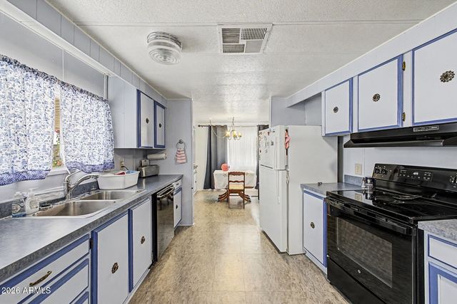 555 S 83RD Way, Mesa, AZ 85208