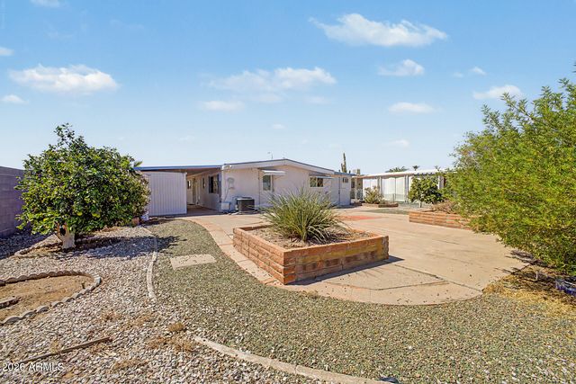 555 S 83RD Way, Mesa, AZ 85208