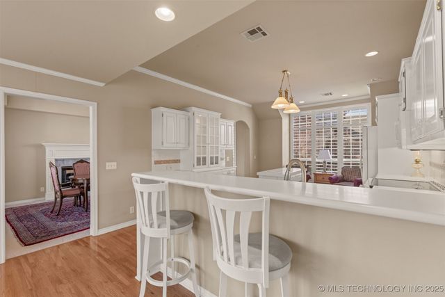 9559 S College Court, Tulsa, OK 74137