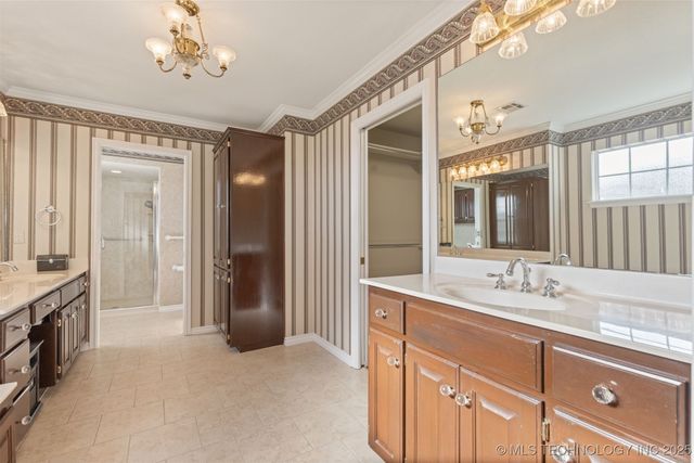 9559 S College Court, Tulsa, OK 74137