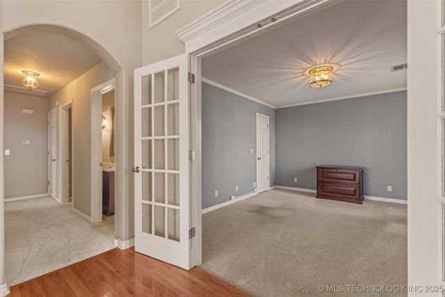 9559 S College Court, Tulsa, OK 74137