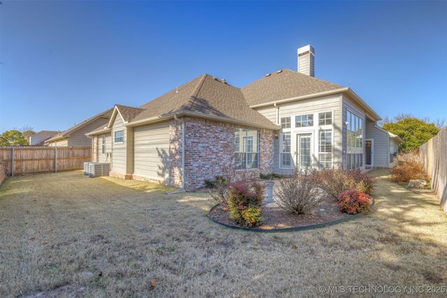 9559 S College Court, Tulsa, OK 74137