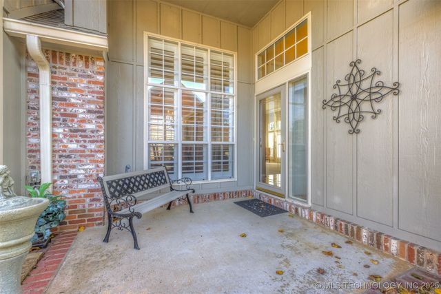 9559 S College Court, Tulsa, OK 74137