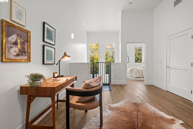 1545 32nd Street 103, Oakland, CA 94608
