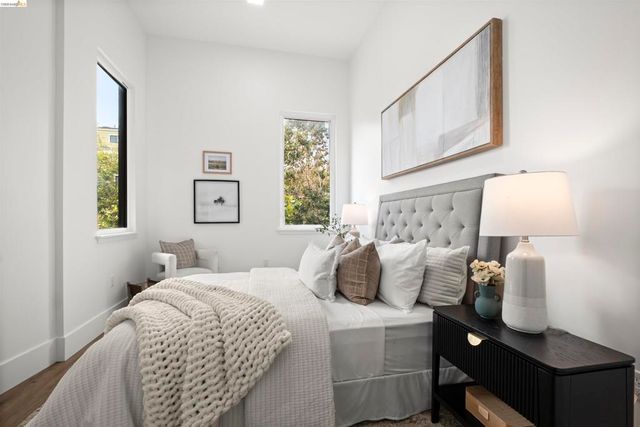 1545 32nd Street 103, Oakland, CA 94608