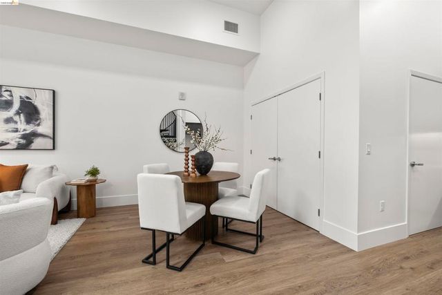 1545 32nd Street 103, Oakland, CA 94608