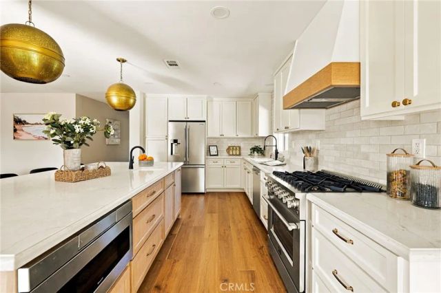 5754 W 74th St, Los Angeles, CA 90045