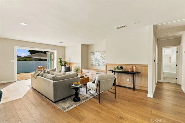 5754 W 74th St, Los Angeles, CA 90045