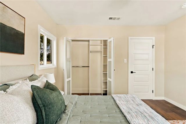 5754 W 74th St, Los Angeles, CA 90045