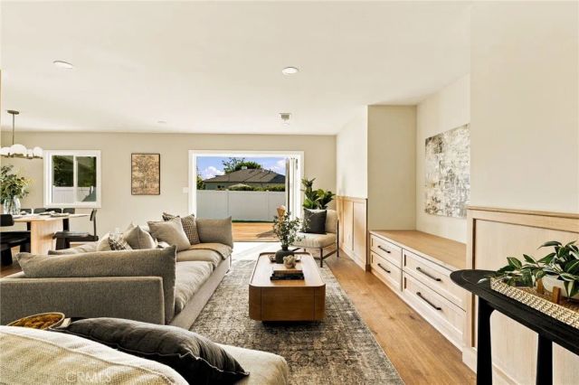 5754 W 74th St, Los Angeles, CA 90045