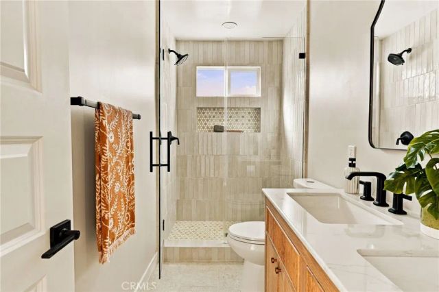 5754 W 74th St, Los Angeles, CA 90045