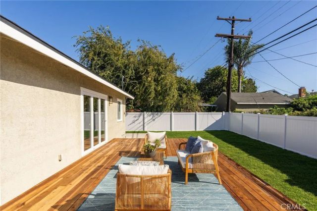 5754 W 74th St, Los Angeles, CA 90045