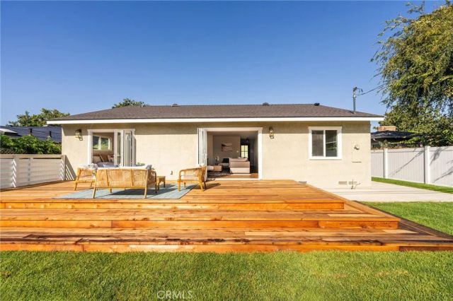 5754 W 74th St, Los Angeles, CA 90045