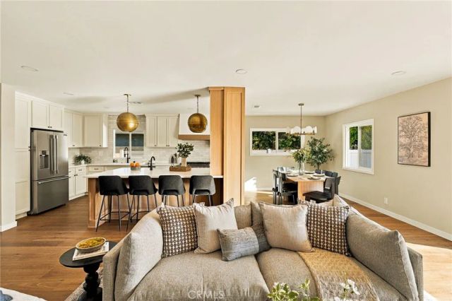 5754 W 74th St, Los Angeles, CA 90045