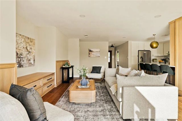 5754 W 74th St, Los Angeles, CA 90045