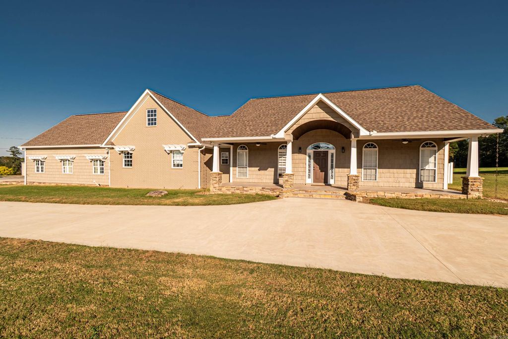 3169 Lawson Road, El Dorado, AR 71730