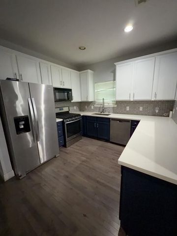 1828 Fletcher Street, Houston, TX 77009