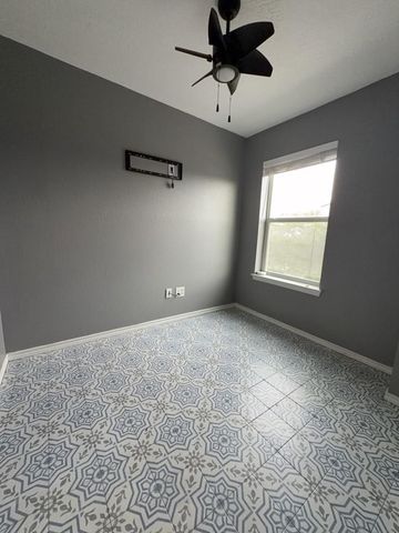 1828 Fletcher Street, Houston, TX 77009