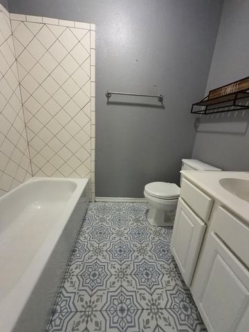 1828 Fletcher Street, Houston, TX 77009