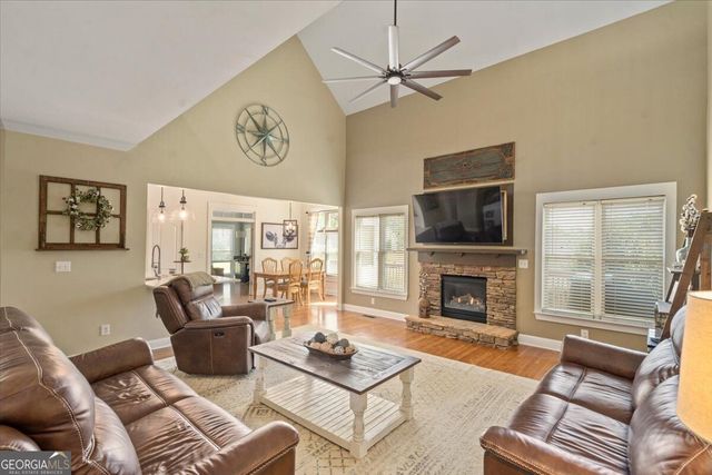 12 Memorial Court, Dallas, GA 30132
