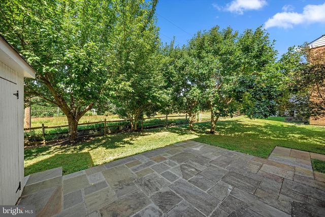 9329 BENTRIDGE AVE, Potomac, MD 20854