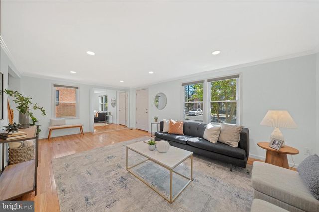 9329 BENTRIDGE AVE, Potomac, MD 20854