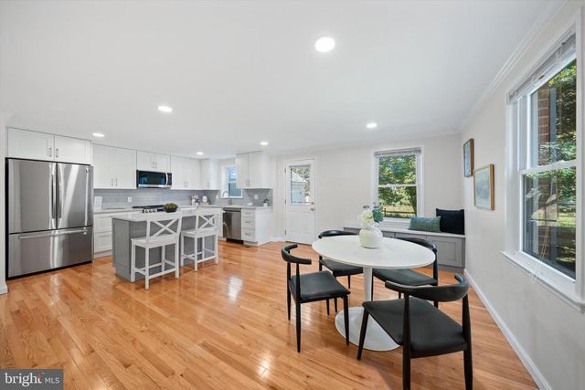 9329 BENTRIDGE AVE, Potomac, MD 20854