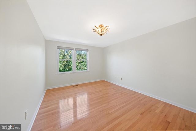 9329 BENTRIDGE AVE, Potomac, MD 20854