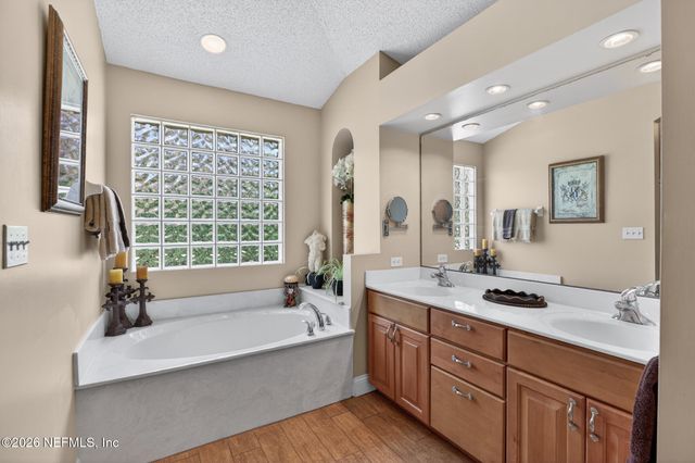 2103 SOFTWIND Court, Jacksonville, FL 32224