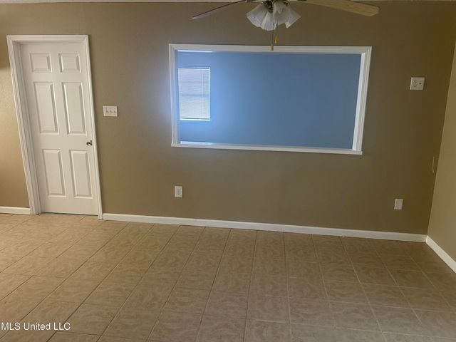 5621 Picadilly Circus Circle, Gautier, MS 39553