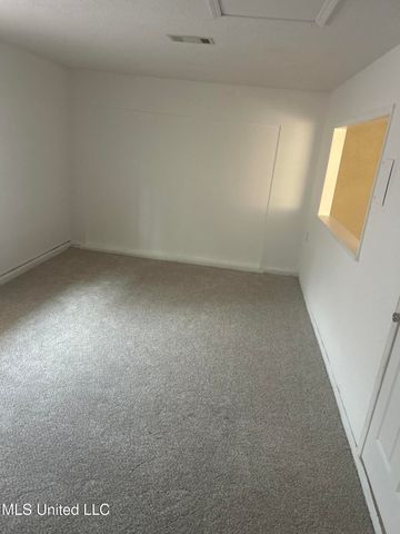 5621 Picadilly Circus Circle, Gautier, MS 39553