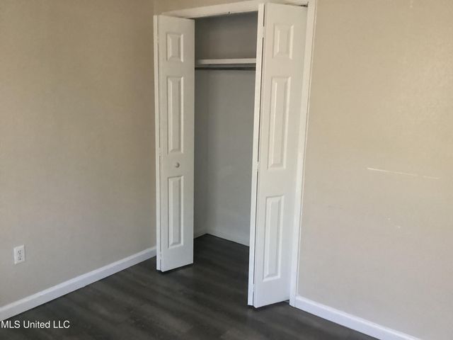 5621 Picadilly Circus Circle, Gautier, MS 39553