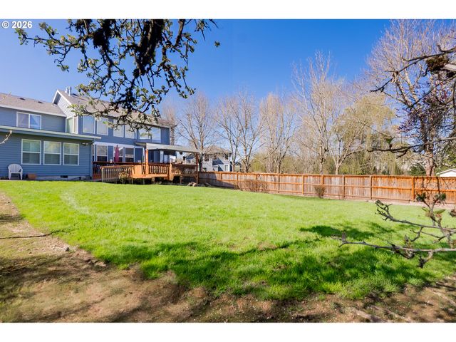 1037 Ne CREEKSEDGE Dr, Hillsboro, OR 97124