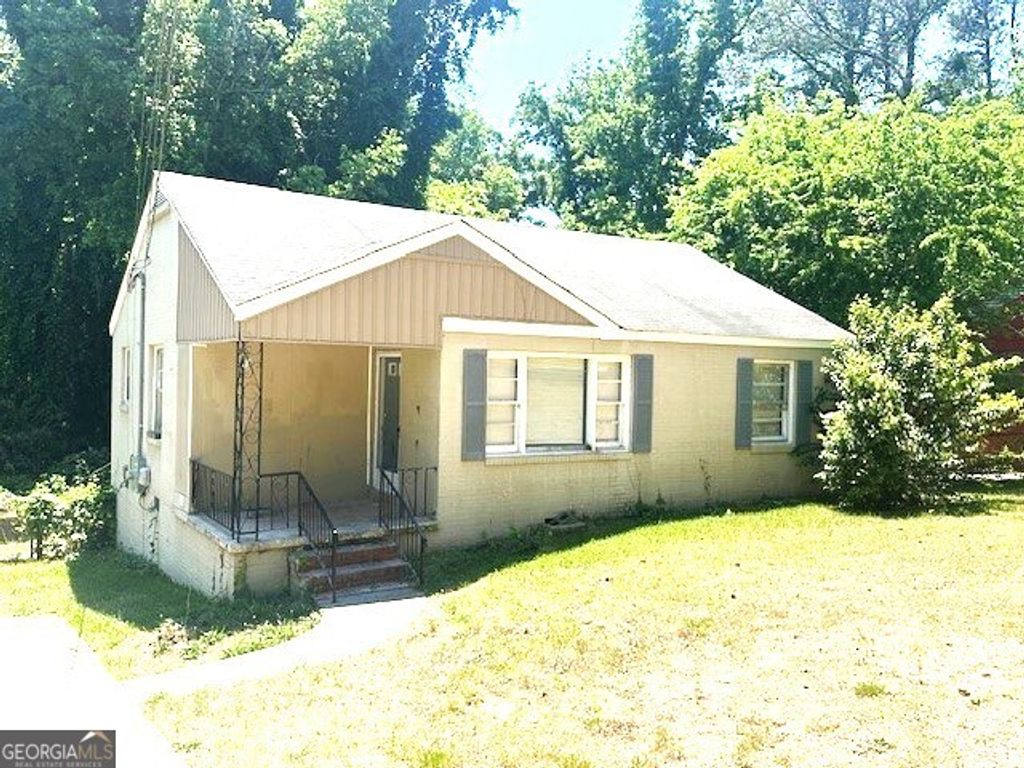 2063 Bayswater Road, Macon, GA 31211