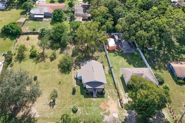 1240 E JACKSON AVENUE, Mount Dora, FL 32757