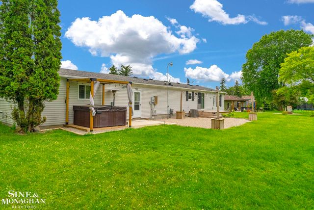 433 N Howard Street, Croswell, MI 48422