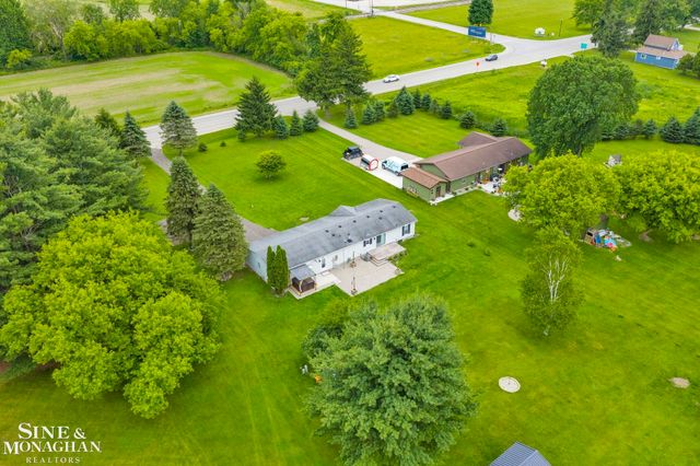 433 N Howard Street, Croswell, MI 48422