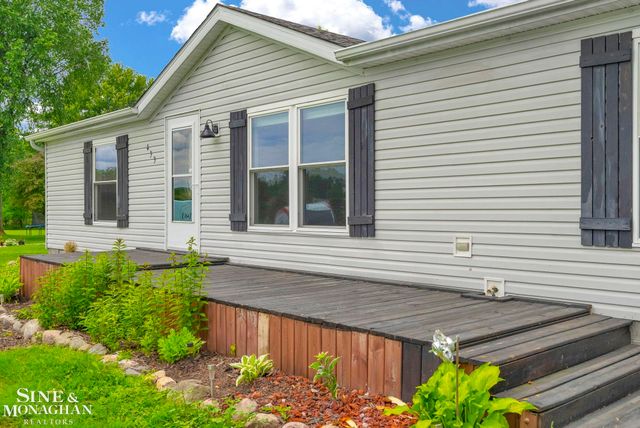 433 N Howard Street, Croswell, MI 48422