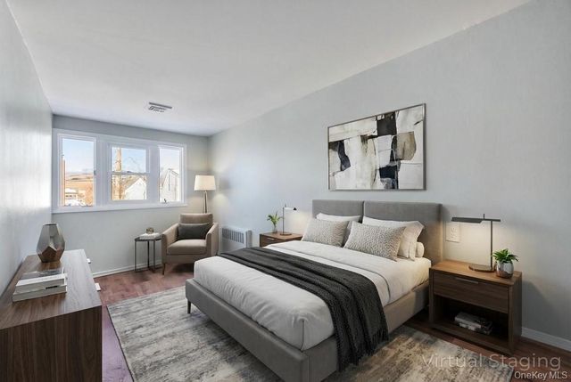 21 Clay Lane, Levittown, NY 11756