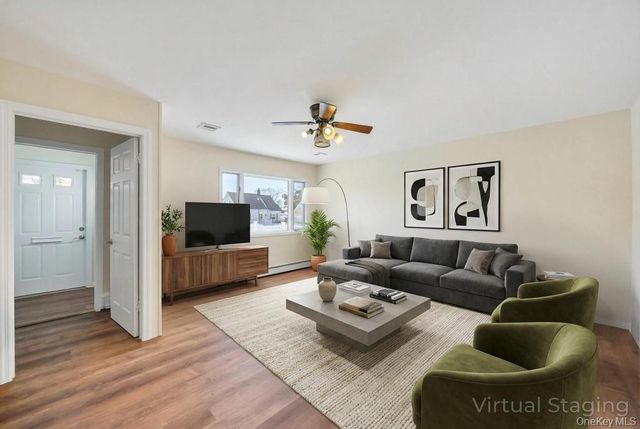 21 Clay Lane, Levittown, NY 11756