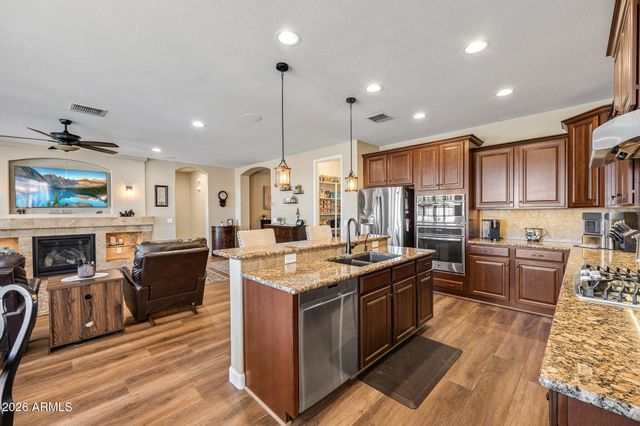 782 W HONEY LOCUST Avenue, Queen Creek, AZ 85140