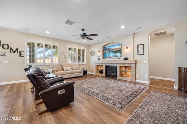 782 W HONEY LOCUST Avenue, Queen Creek, AZ 85140