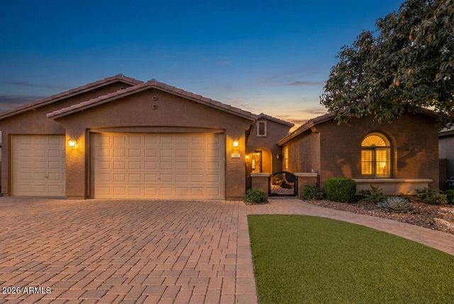 782 W HONEY LOCUST Avenue, Queen Creek, AZ 85140